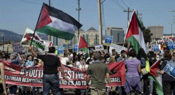 Block the boat for Gaza stops Israeli Zim ship