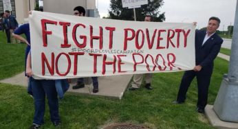Mobile home residents in Iowa rally against landlords