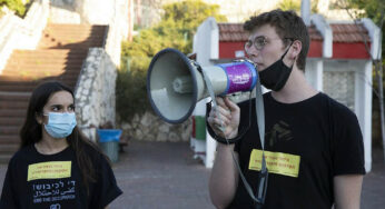 Pro-Palestine teenagers defy Israeli military