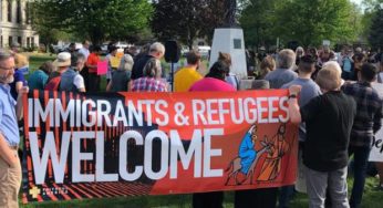 Iowans protest ICE raid