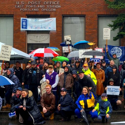 Portland protest hits Musk/Trump’s attack on postal service