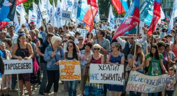 Donbass residents rally as Kiev regime prepares new military assault